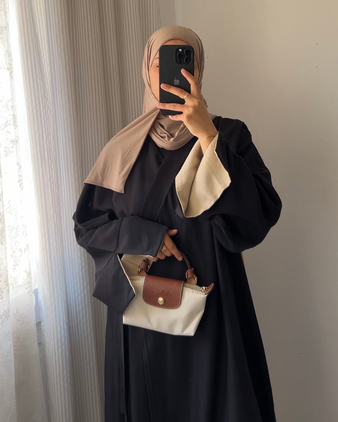 ABAYA SAKURA