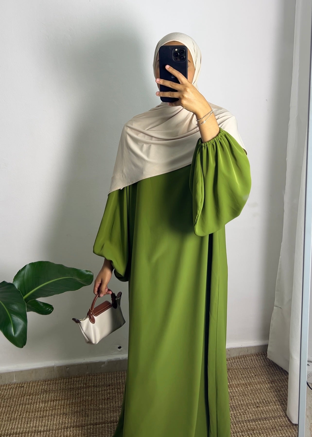 ABAYA EMNA