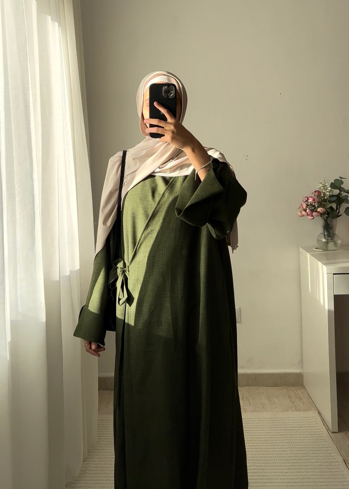 ABAYA CRUZADA