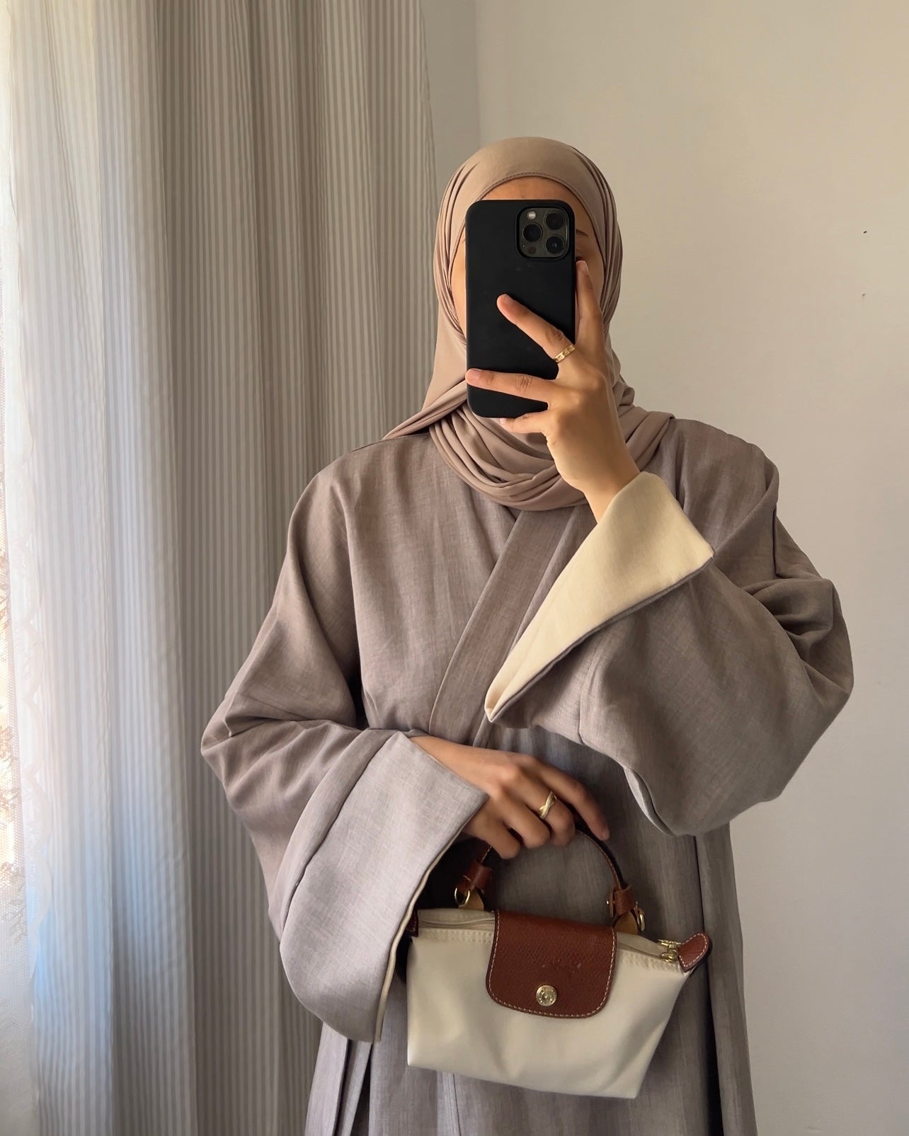 ABAYA SAKURA